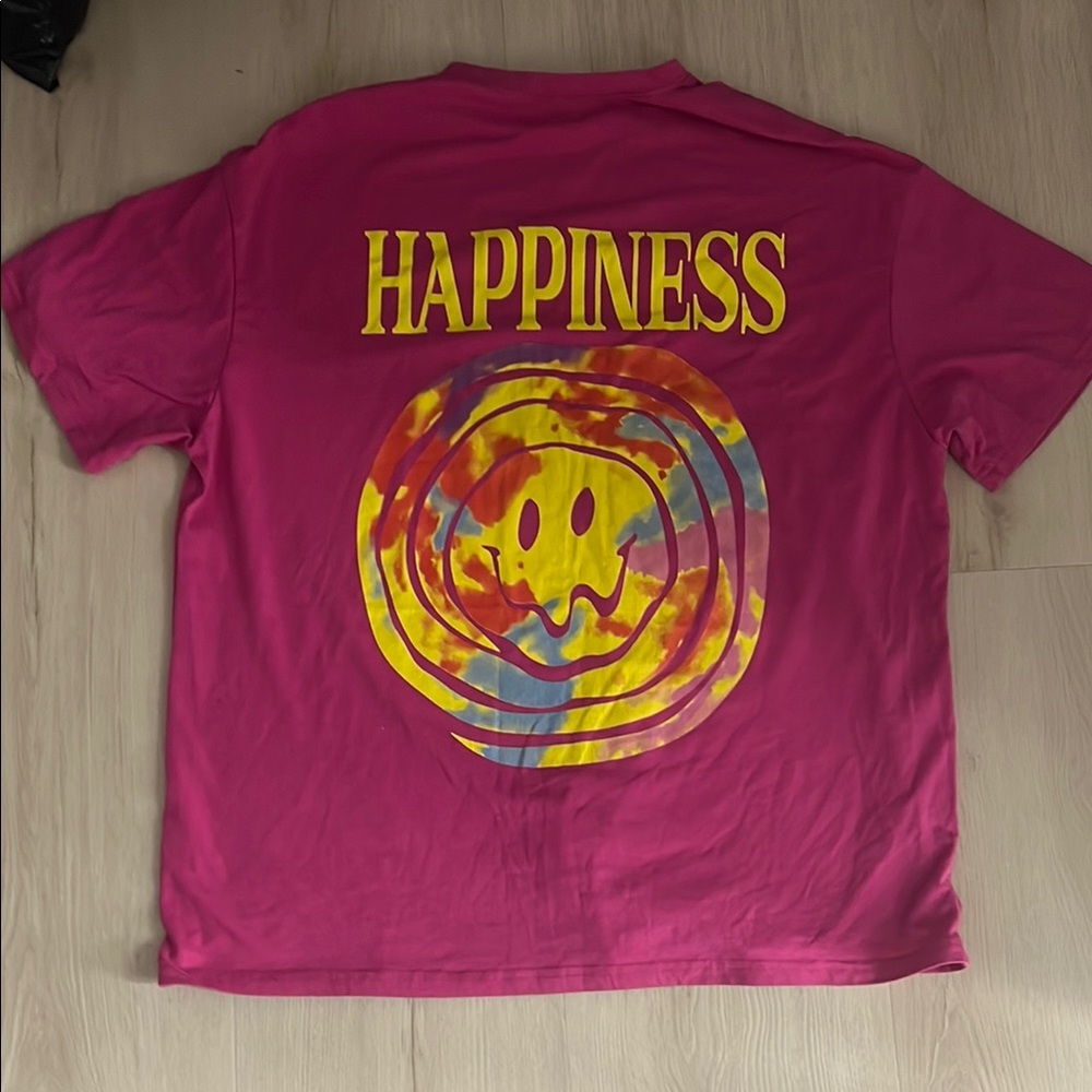 SHEIN HAPPINESS TOP - xs but runs big ( can fit medium )